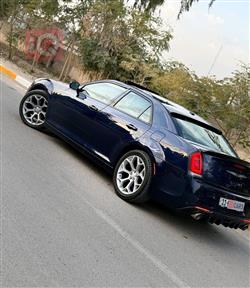 کرایسلەر 300